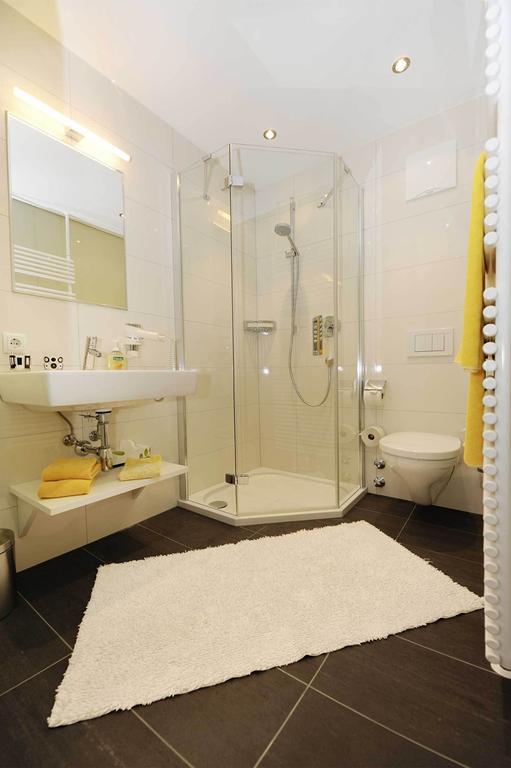 Valbella Bed & Breakfast Partenen Room photo