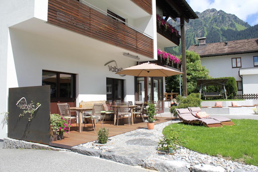 Valbella Bed & Breakfast Partenen Exterior photo